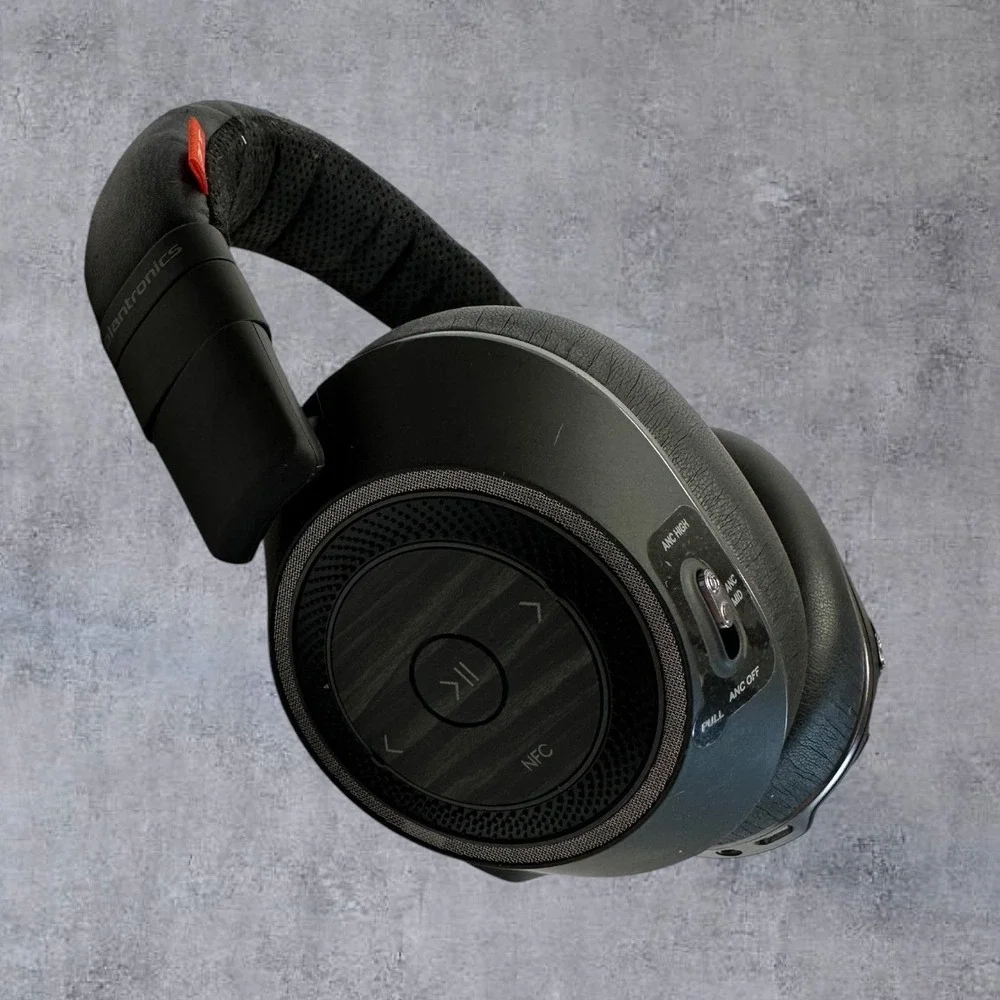 Plantronics Voyager 8200 UC Bluetooth Headphones Black Red Noise Canceling-Read